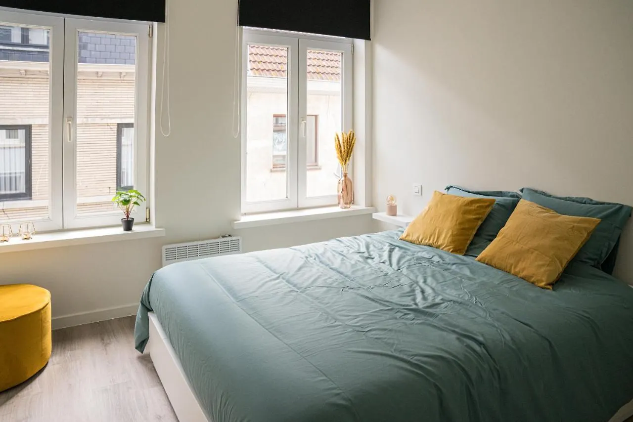 Etage 2 - Appartement In Centrum, 300M Van Zee En Gratis Parking 오스텐드 0*,