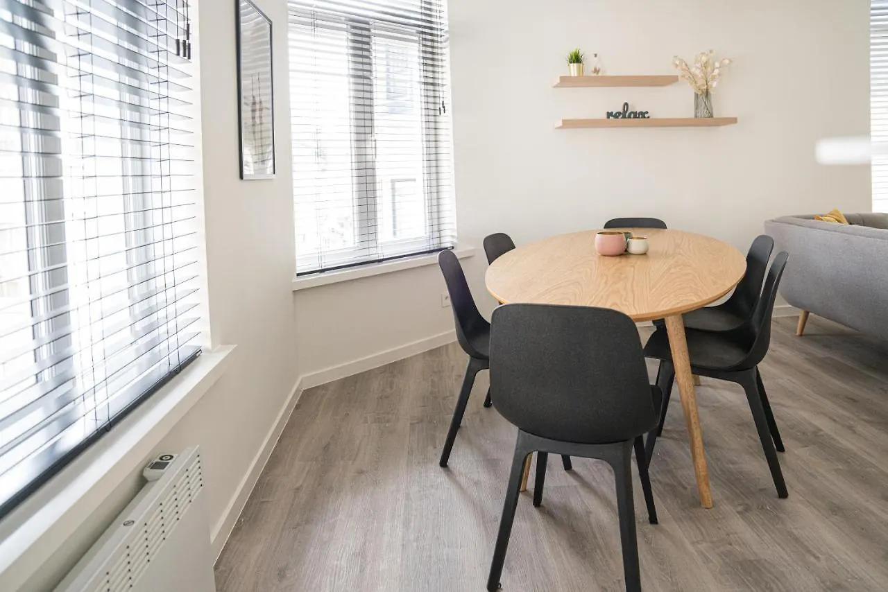 Etage 2 - Appartement In Centrum, 300M Van Zee En Gratis Parking 오스텐드 벨기에